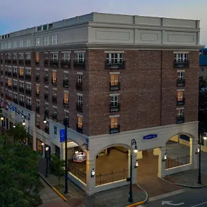 Hampton Historic District 3* Savannah